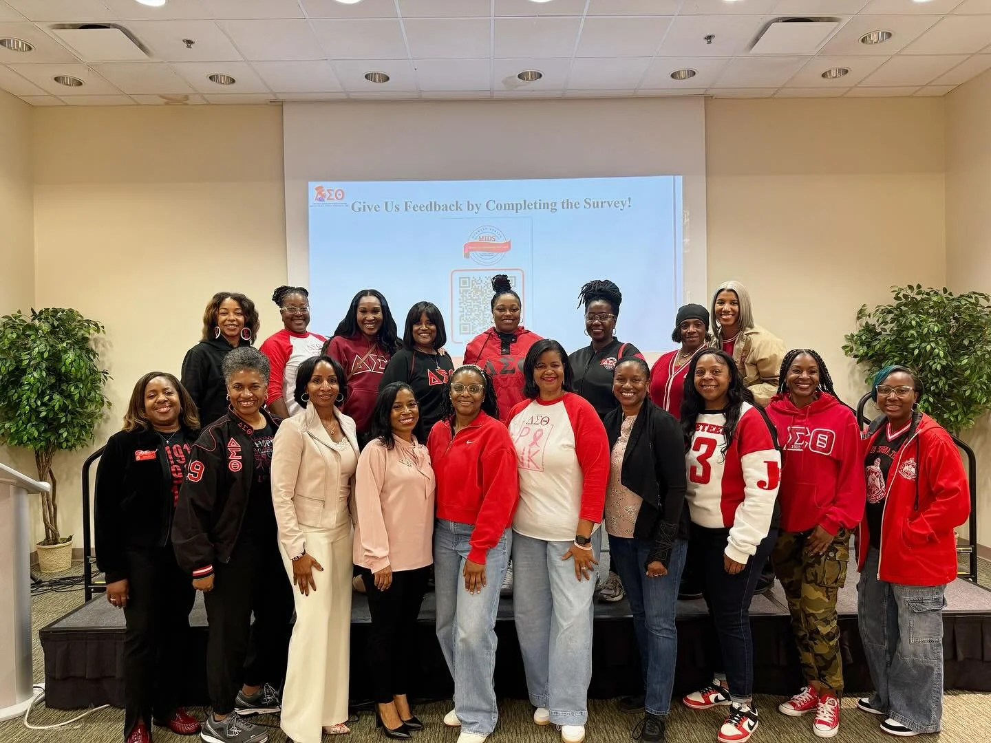 100 years of impact fully realized right here in Cincinnati! Yesterday morning, the Cincinnati Queen City Alumnae chapter hosted MIDS POWER UP: Talking in the Red Zone for Health, Hope and Service.
Attendees were able to hear from survivors and expe