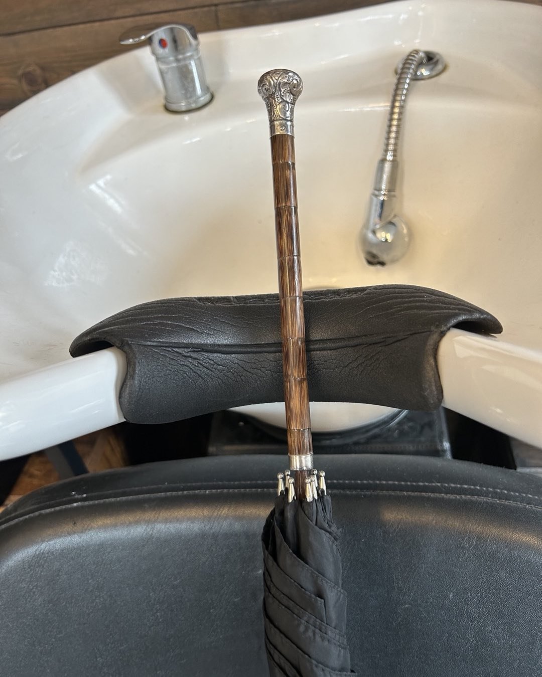 Chaps, under a deluge in Holt one of you had left this mighty fine brolly behind. It&rsquo;ll still be at The Hut when you remember. Just message me. Hope it doesn&rsquo;t rain on you. #brolly