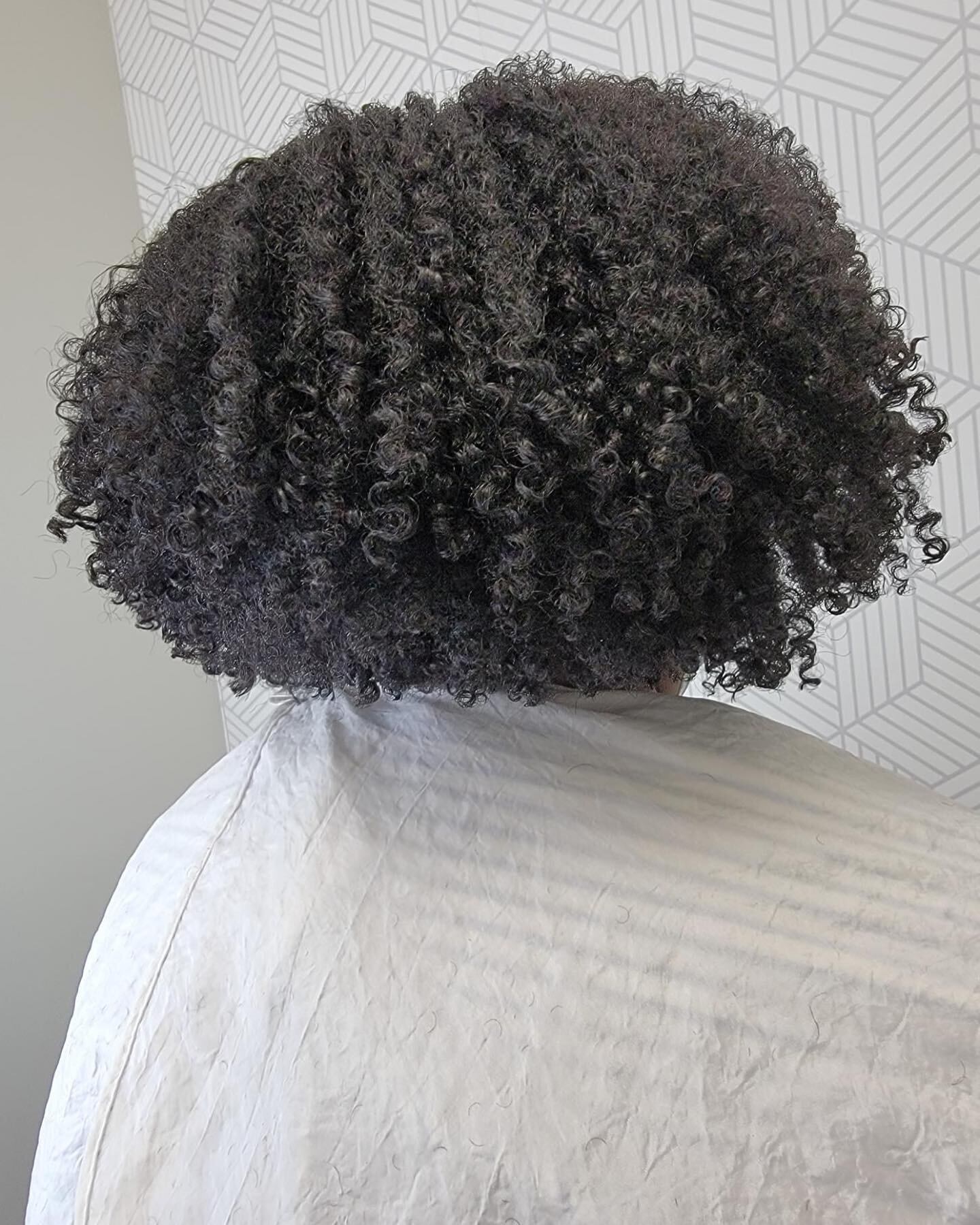 Do you know what you&rsquo;re looking for and expecting to get out of an appointment? 

This client came in for The Works. She had a previous appointment in Atlanta but, she found out about us and decided to give us a try! She knew her hair was not i