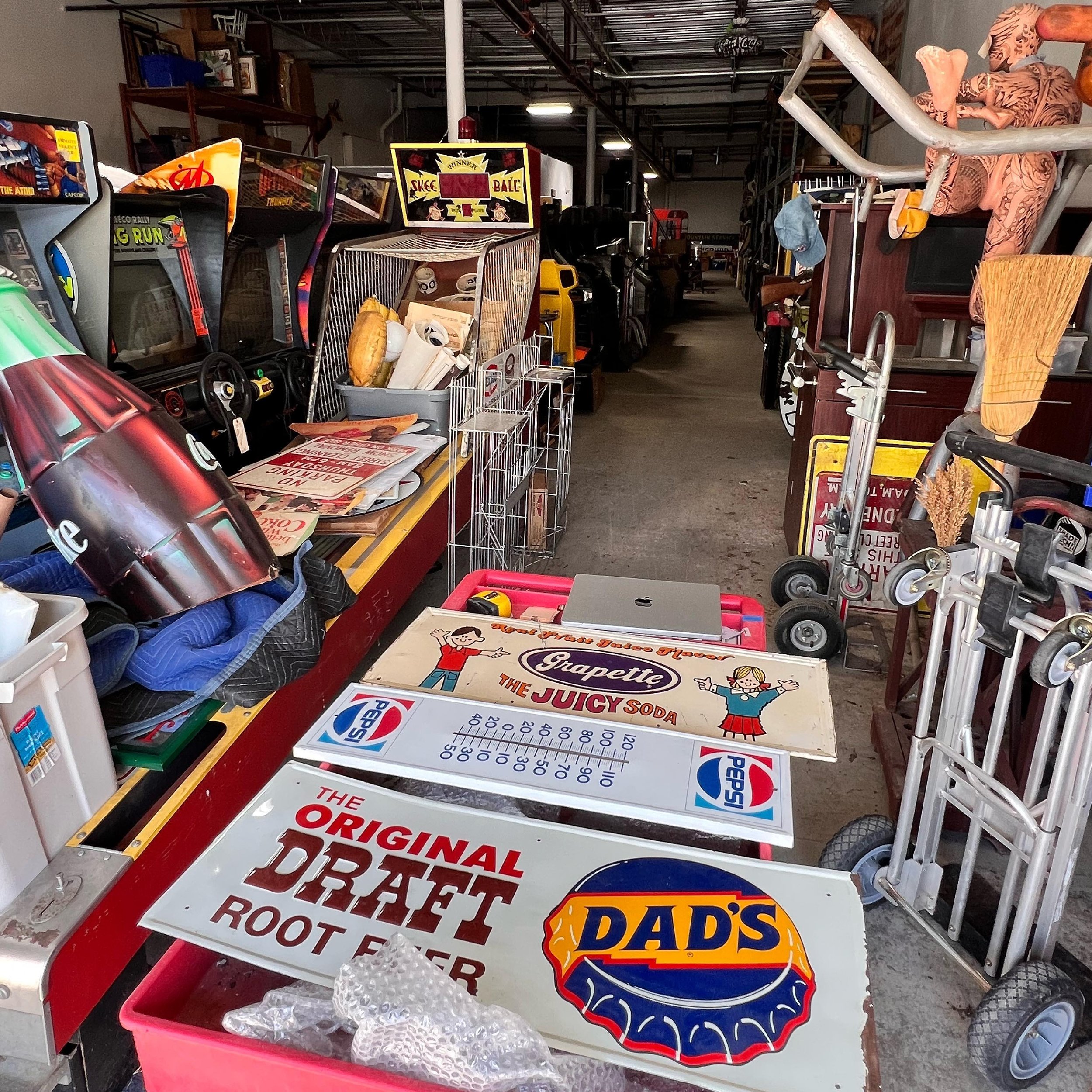🚨 NEW UPLOAD ALERT 🚨Our April Auction is now over 500 items! Check it out - link in bio to register and bid. 
.
#vintageadvertisingsigns #skeeball #gameroom #coinop #arcade #pinballmachines #onlineauctions #jaybirdauctions