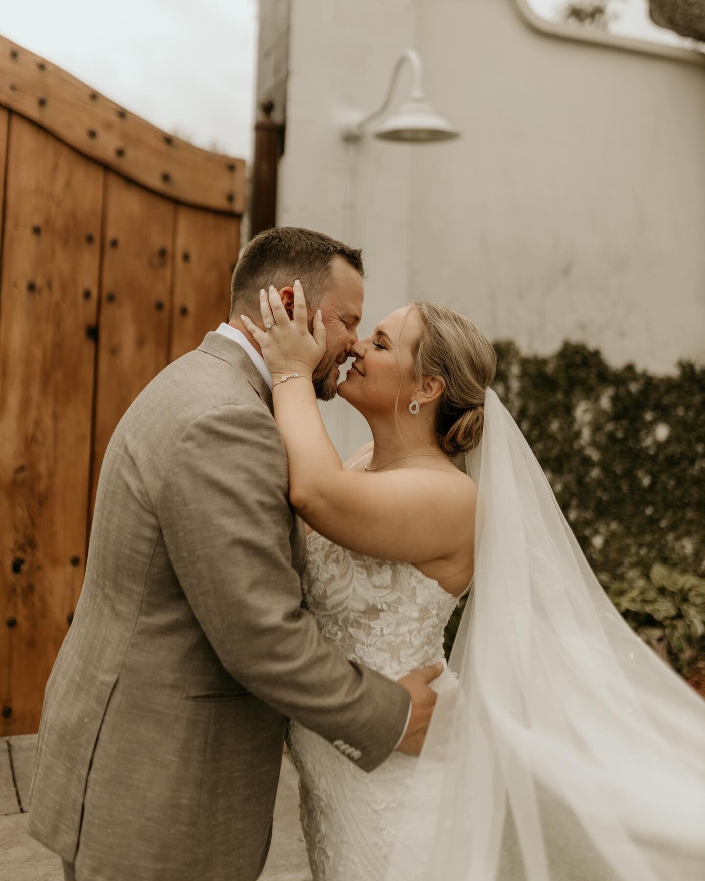 Meghan + Alex🤍💍

Booking 2024-2025 weddings! 

#floridaweddingphotographer #floridabride #floridaweddings #spacecoastweddingphotographer