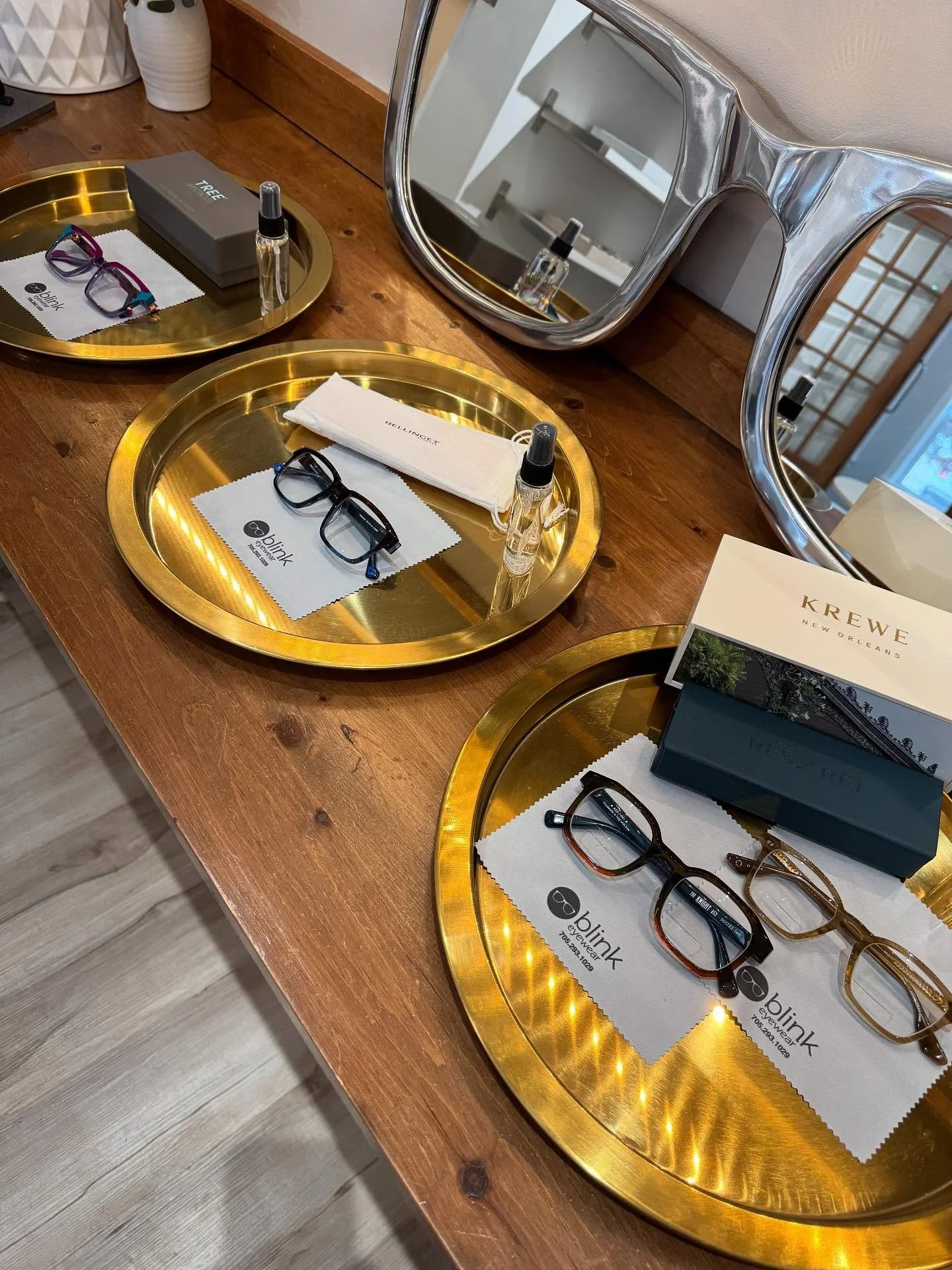 Some exceptional eyewear being prepped for fittings today! 

These frames from @treespectacles, @bellingereyewear, @resrei_eyewear and @krewe are going home to their perfect faces 🤓 

Click the link in the bio to book your next appointment and see w