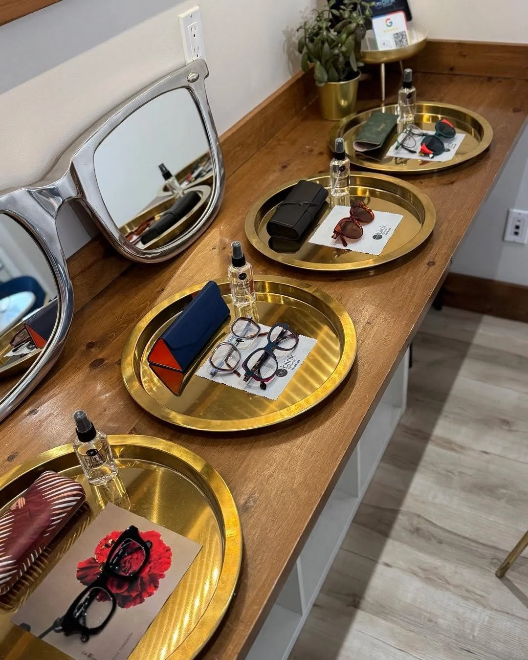 Prepping beautiful and unique eyewear for lucky blink friends! 

A few of the exceptional pieces going out to their new face, just in time for the long weekend. 

Click the link in our bio to book your next appointment. 

As always, we look forward t