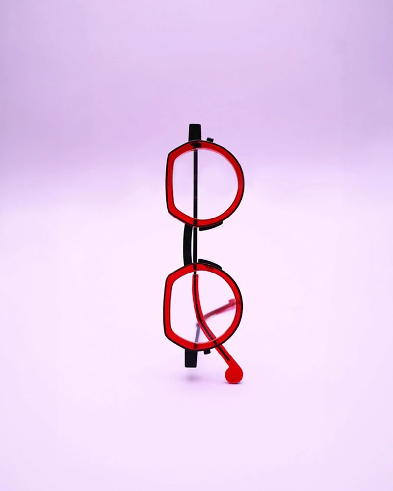 Como C301 003 Black Metal and Red Translucent Acetate (3).png