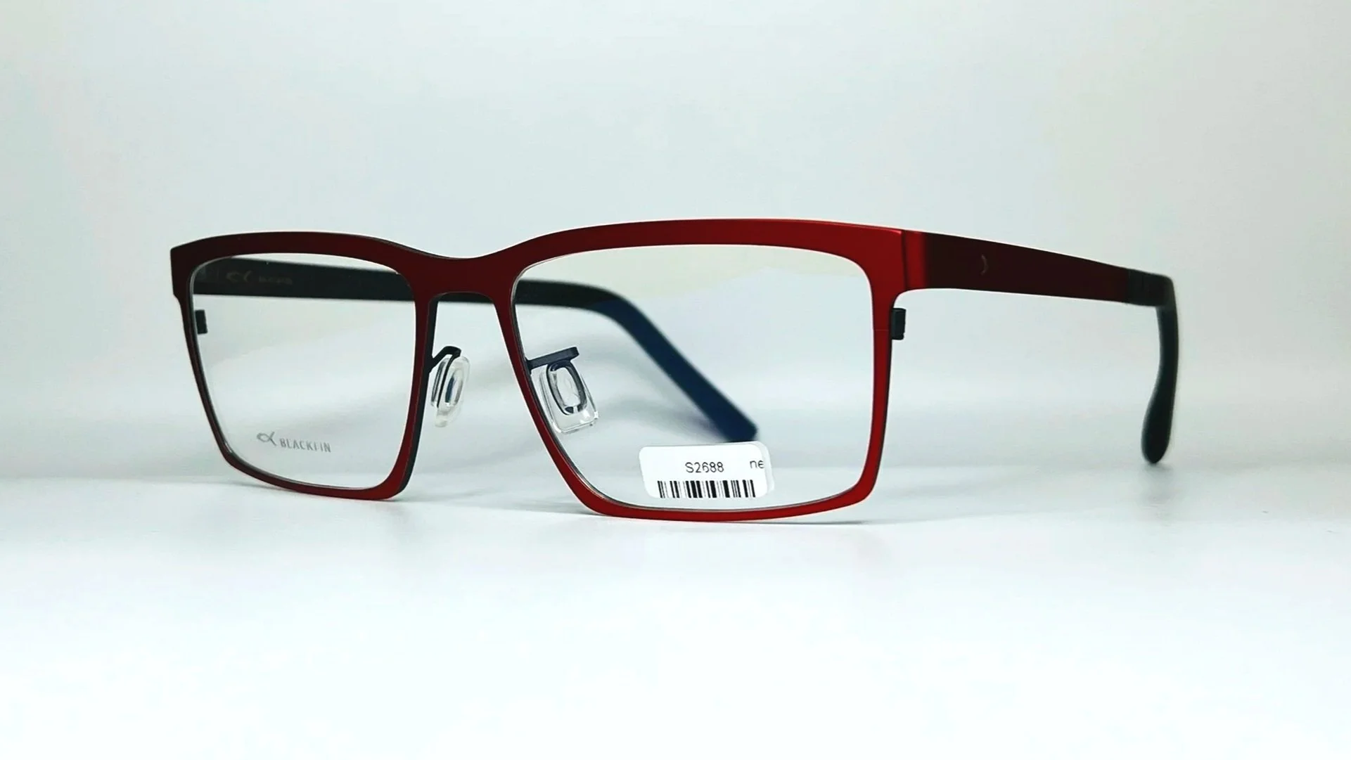 Irvine+in+Red+Grey+%282%29.jpg