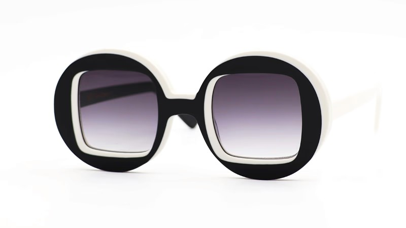 XIT Eyewear Sun S007 in 000 Black & White