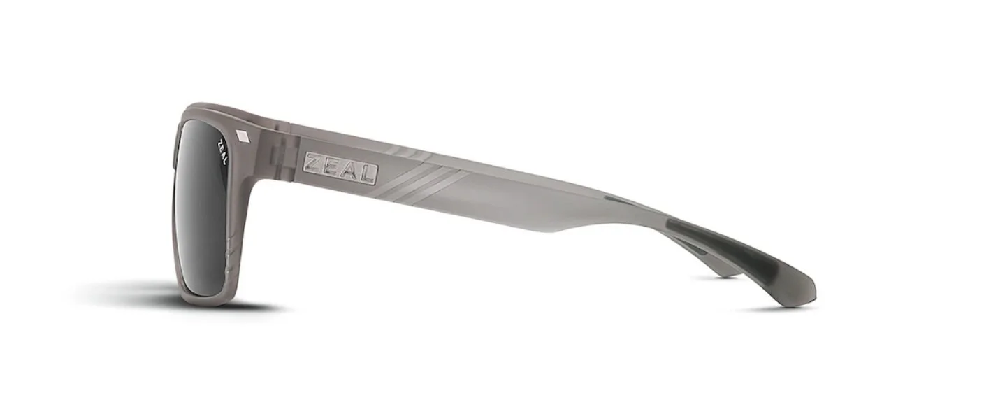 Brewer 10517 Dark Grey (3).jpg