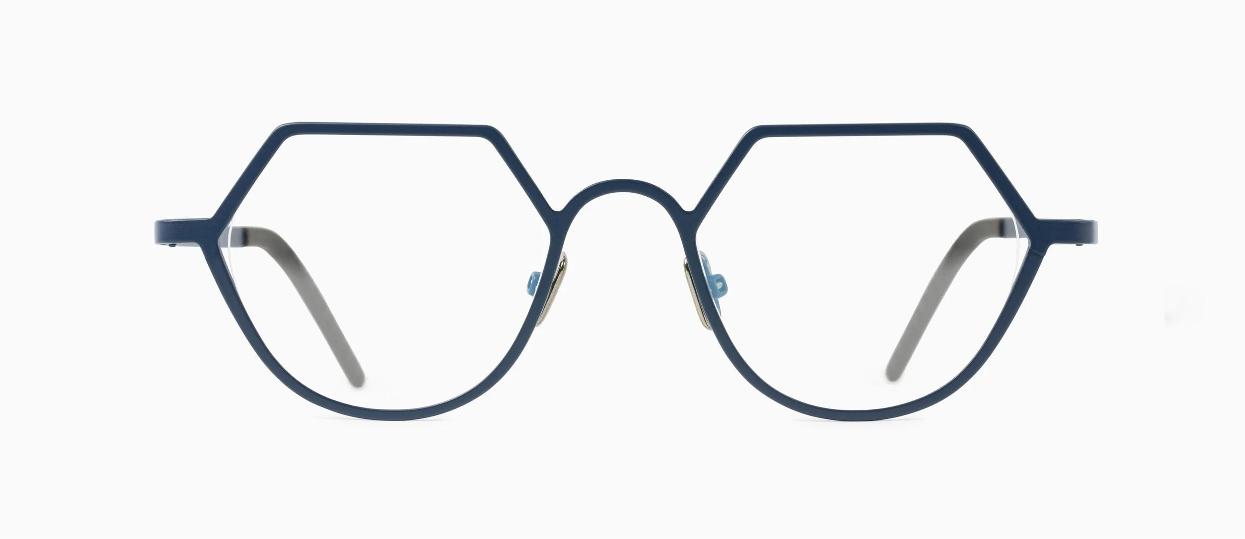 Veronika Wildgruber Kylo in 77 Midnight