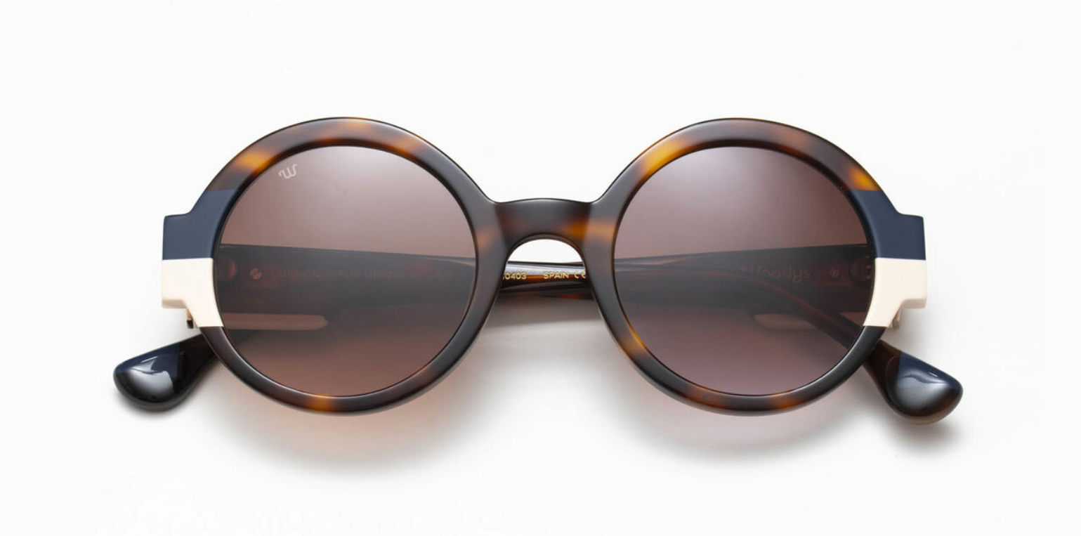 Woodys Winnie in 02 Havana Navy White