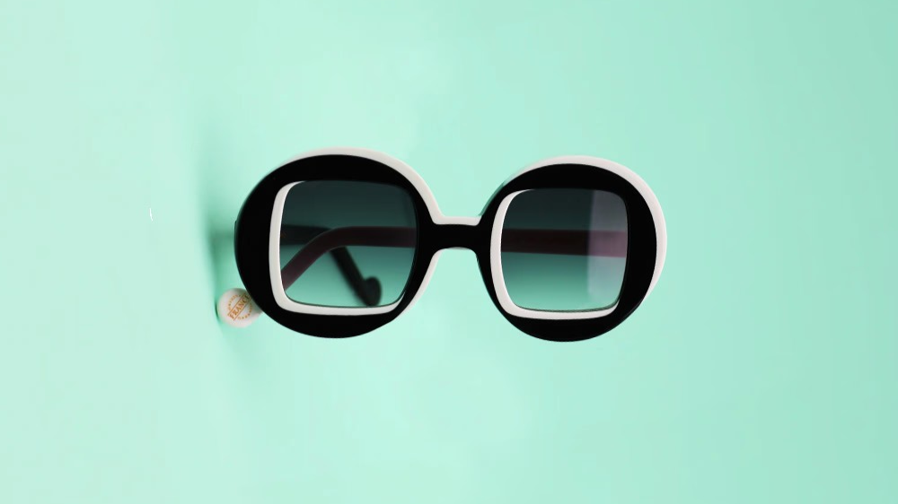 Sun+S007+000+Black+and+White+%283%29.png