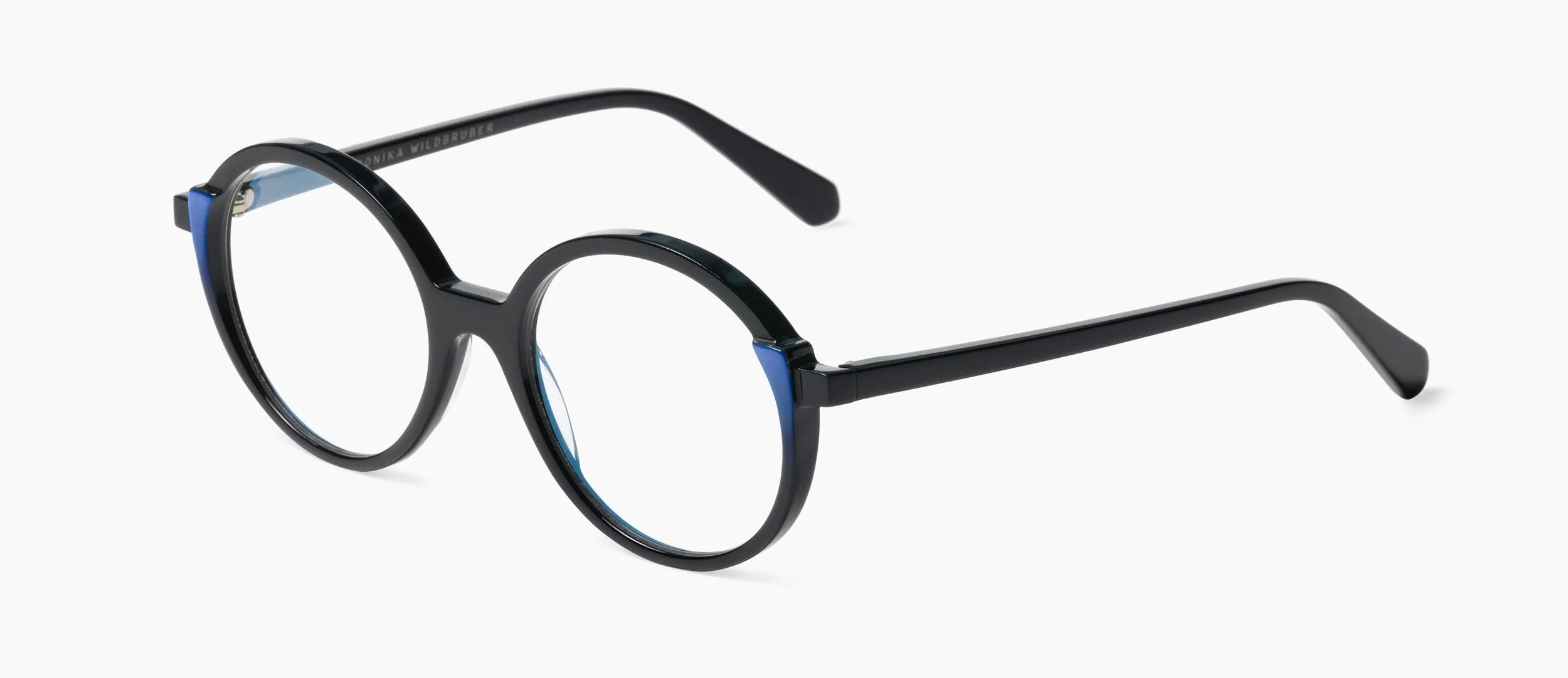 Veronika Wildgruber Thelma 197 Shappire 2.jpg