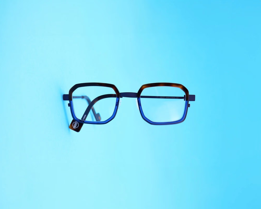 Como+C309+008+Blue+Metal%2C+Tortoiseshell+and+Translucent+Blue+%283%29.png