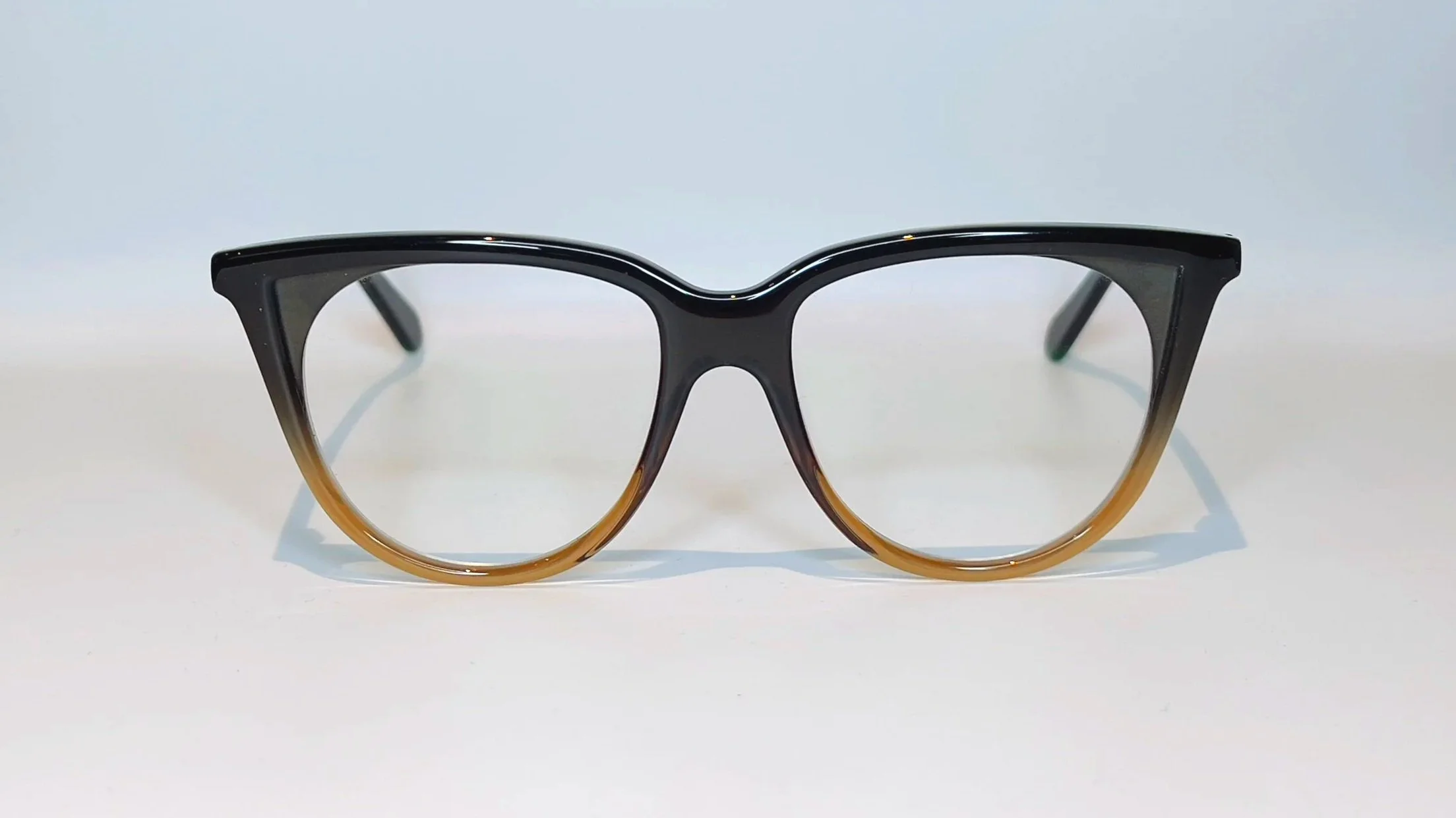 Veronika Wildgruber Audrey in 124 Coffee