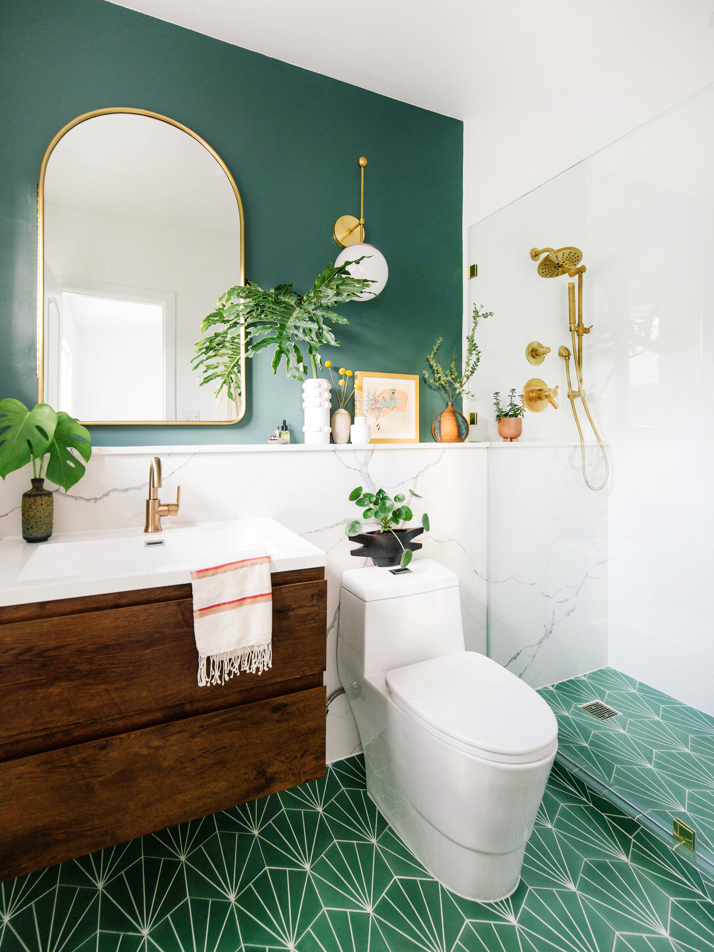 7 Must See Bathroom Makeovers