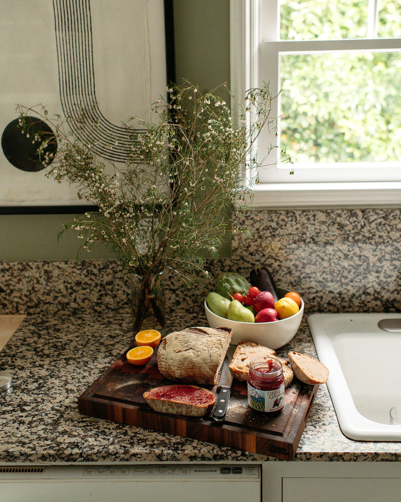 Alison Derse, Realtor Portland Oregon - A charcuterie board with bread, fruit, jam, and more