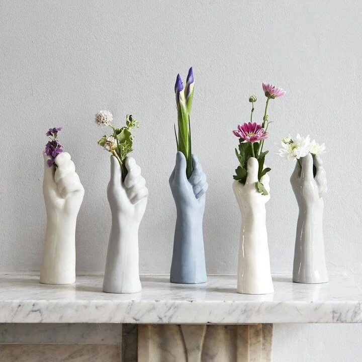 &quot;La simplicidad es la mayor sofisticaci&oacute;n. - Leonardo Da Vinci&quot;

#quote #inspiring #home #hogar #mantra #tunuevohogar  #simplicidad #minimalismo #flores #coloresneutros