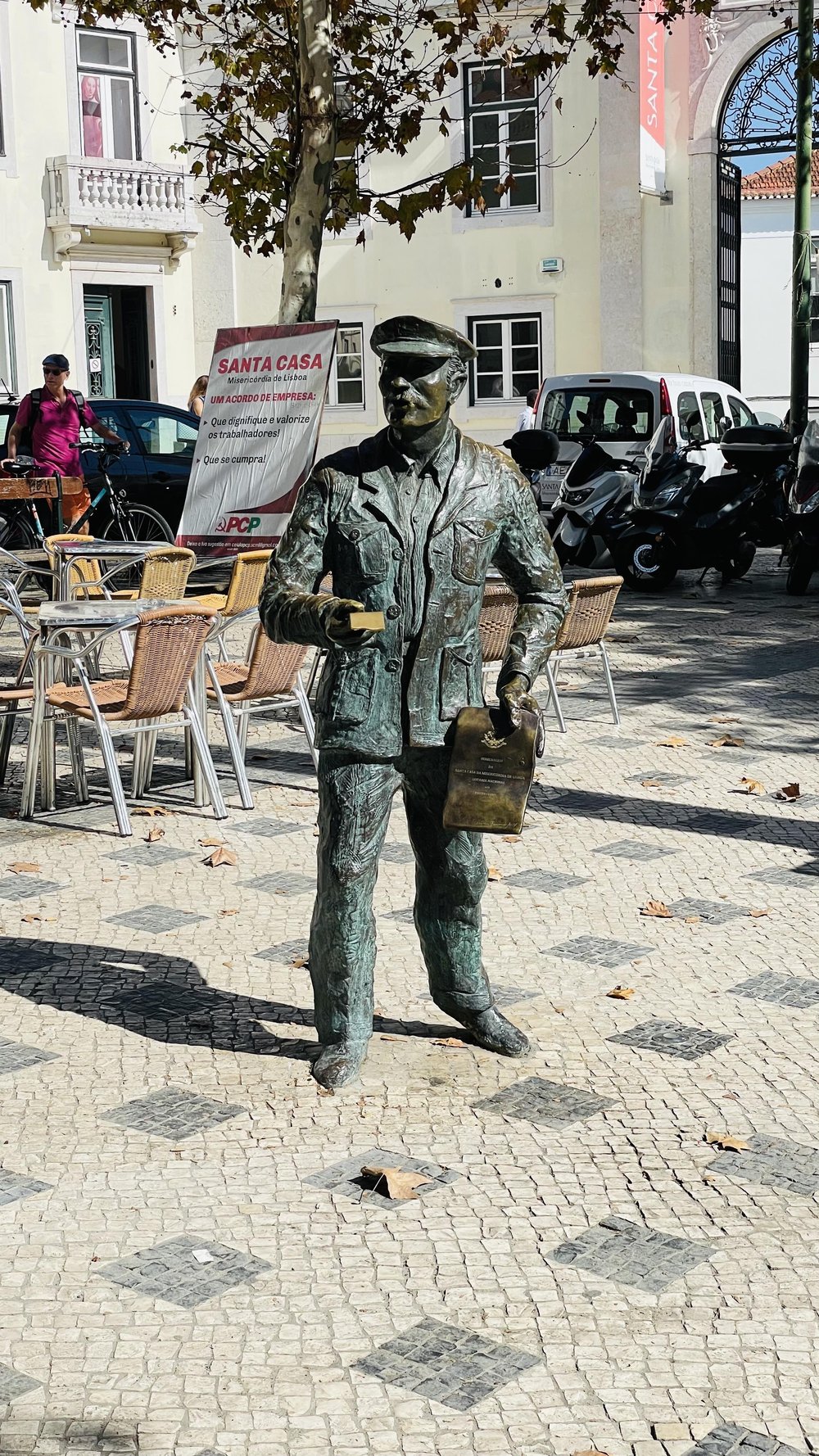 z Statua a Lisbona.jpeg