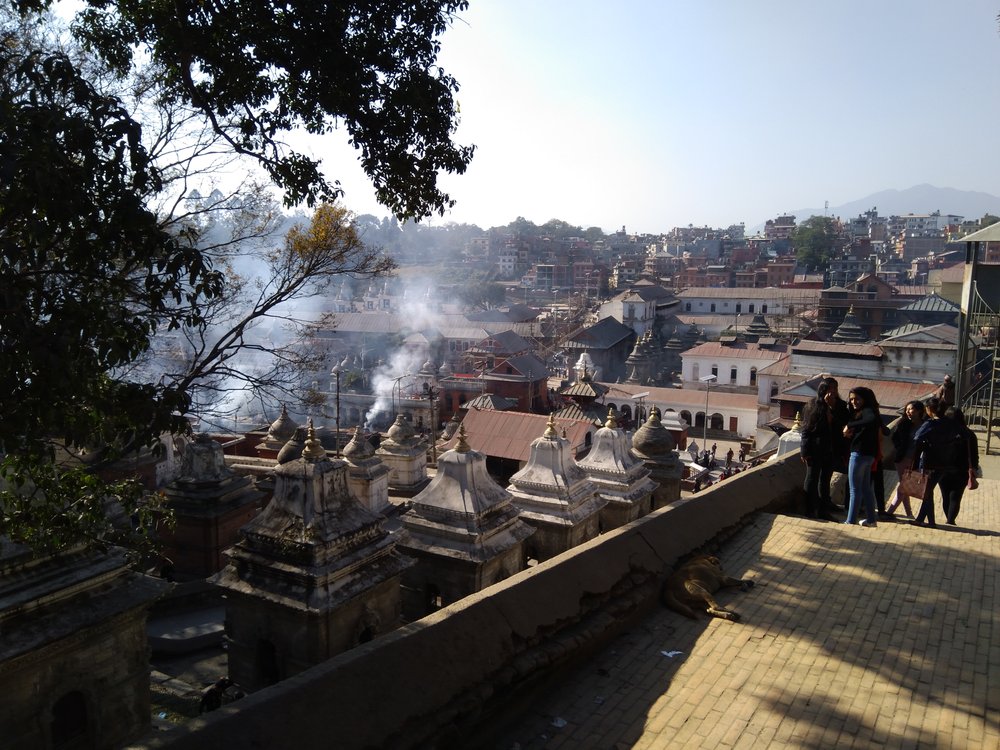 IMG_20171209_140909 Pira funeraria al Pashupatinath Temple, Kathmandu.jpg