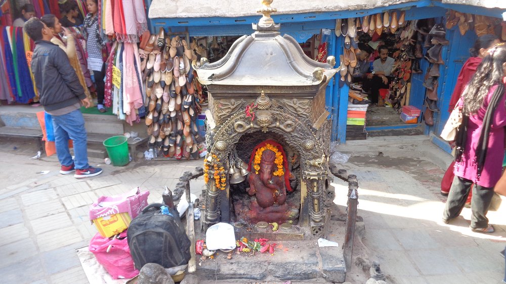 DSC01221 Hindu Temple in Kathmandu.JPG