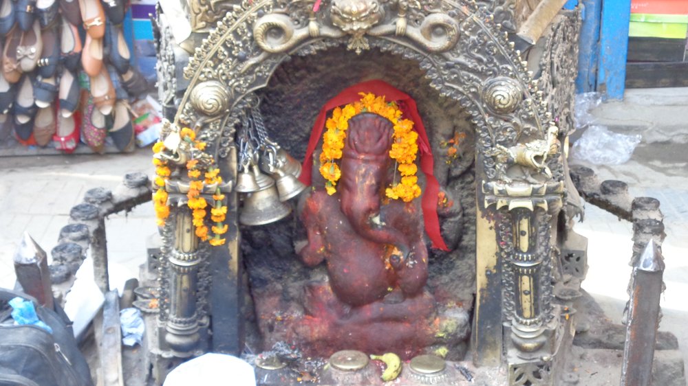 DSC01222 Hindu Temple in Kathmandu.JPG