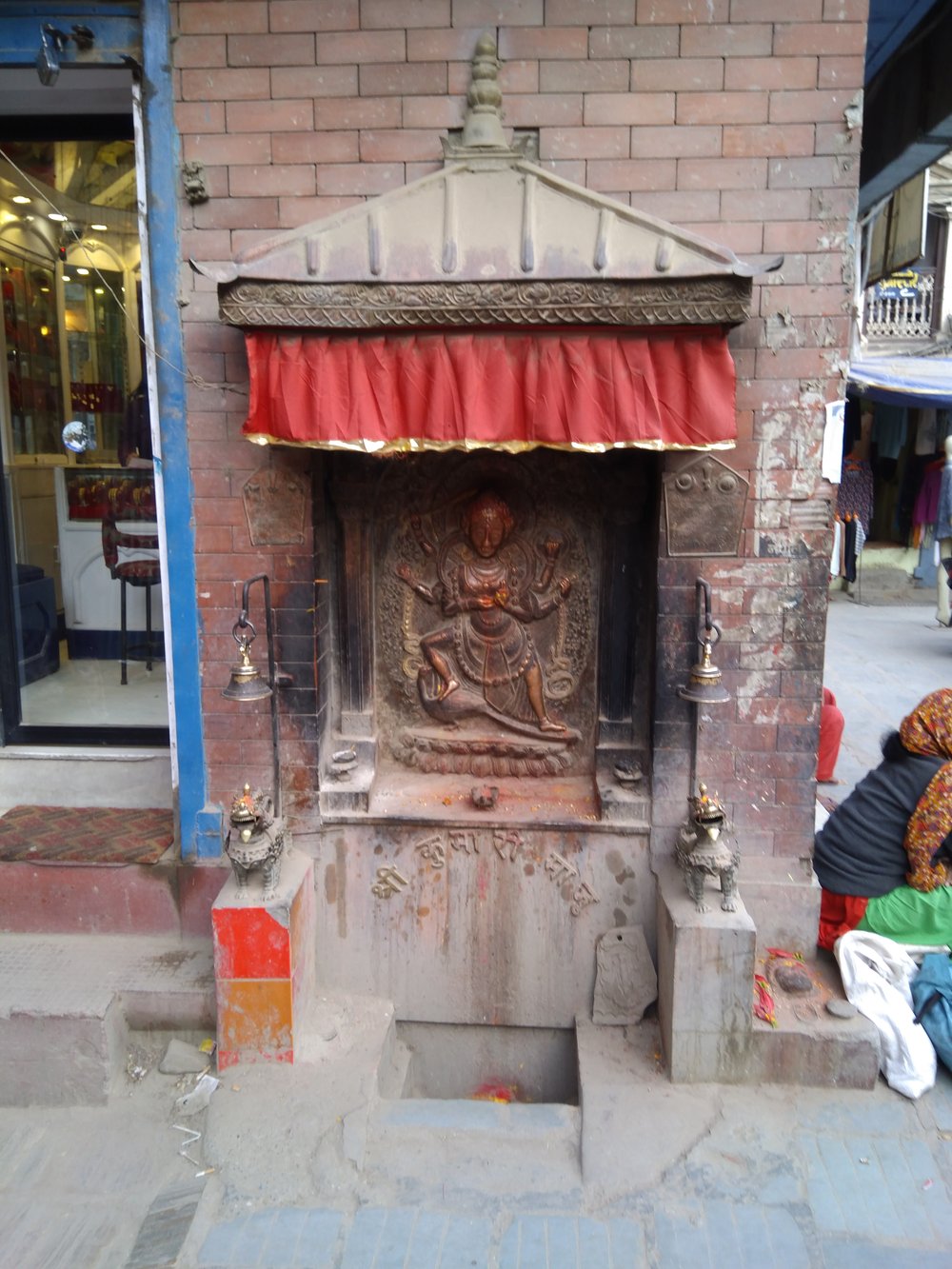 IMG_20171208_160329 Tempio Hindu a Kathmandu.jpg