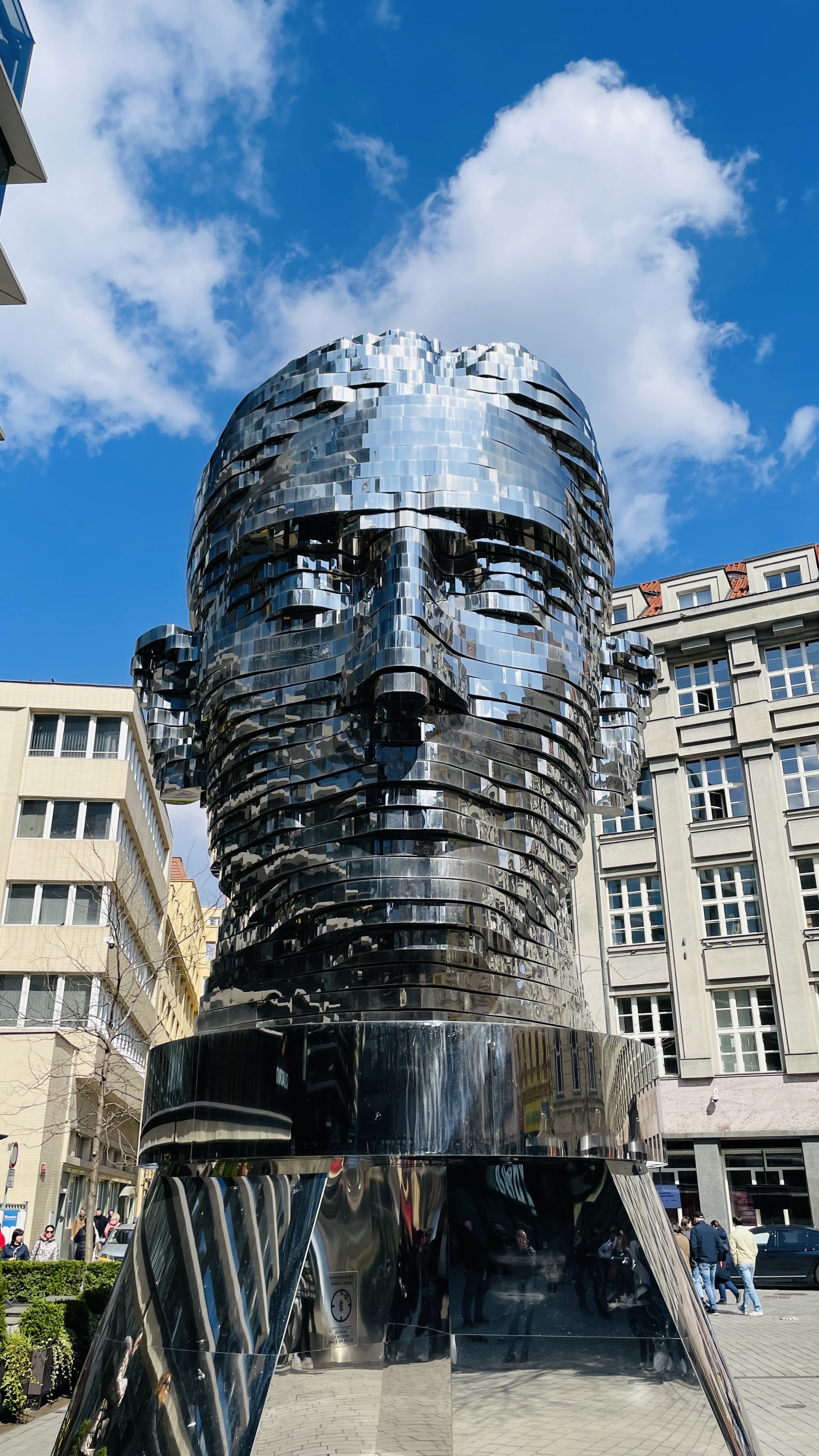 Franz Kafka - Rotating Head by Cerny (Copia)