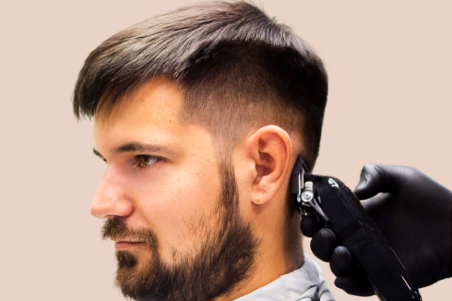 Zoom sur le taper fade, ce dégradé homme hyper tendance