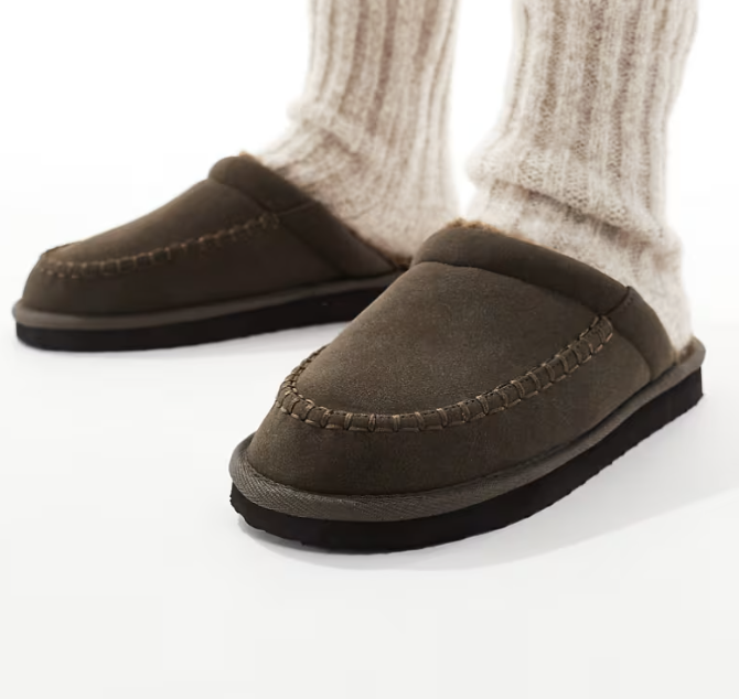 SLIPPERS