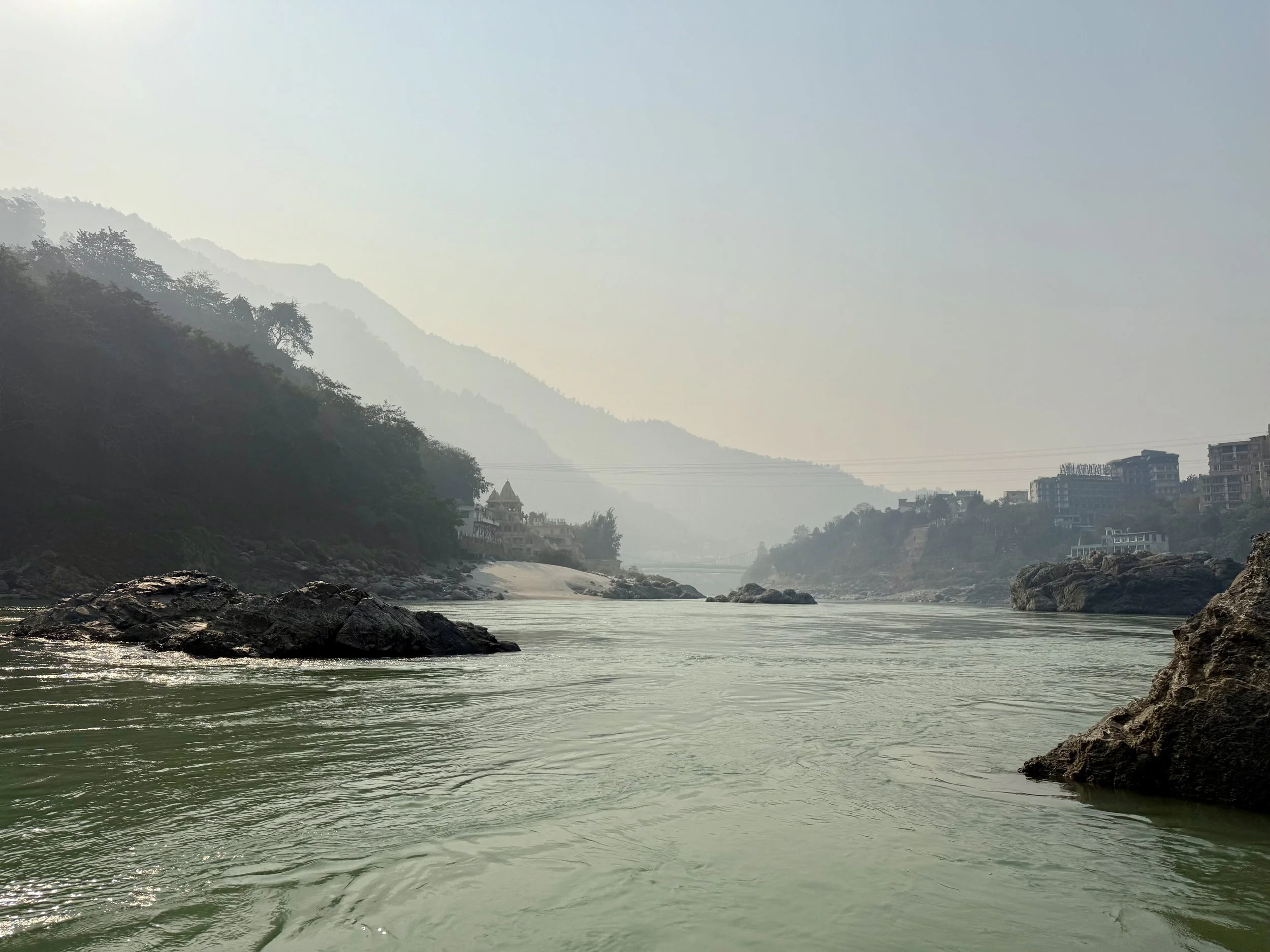 The Stratified River and the Settling of the Mind