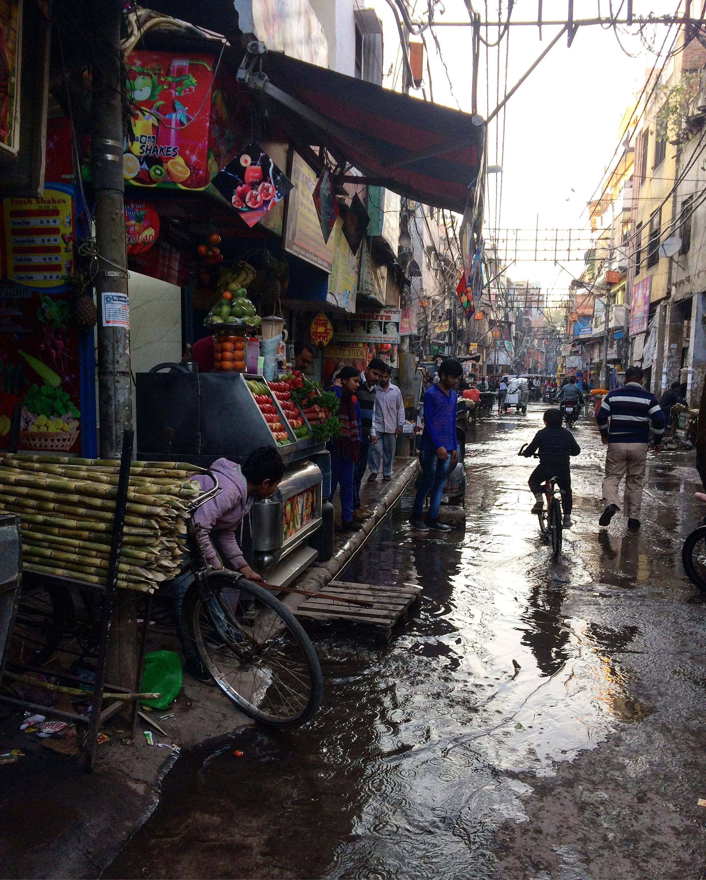 01 Episode - Arriving and settling in - English