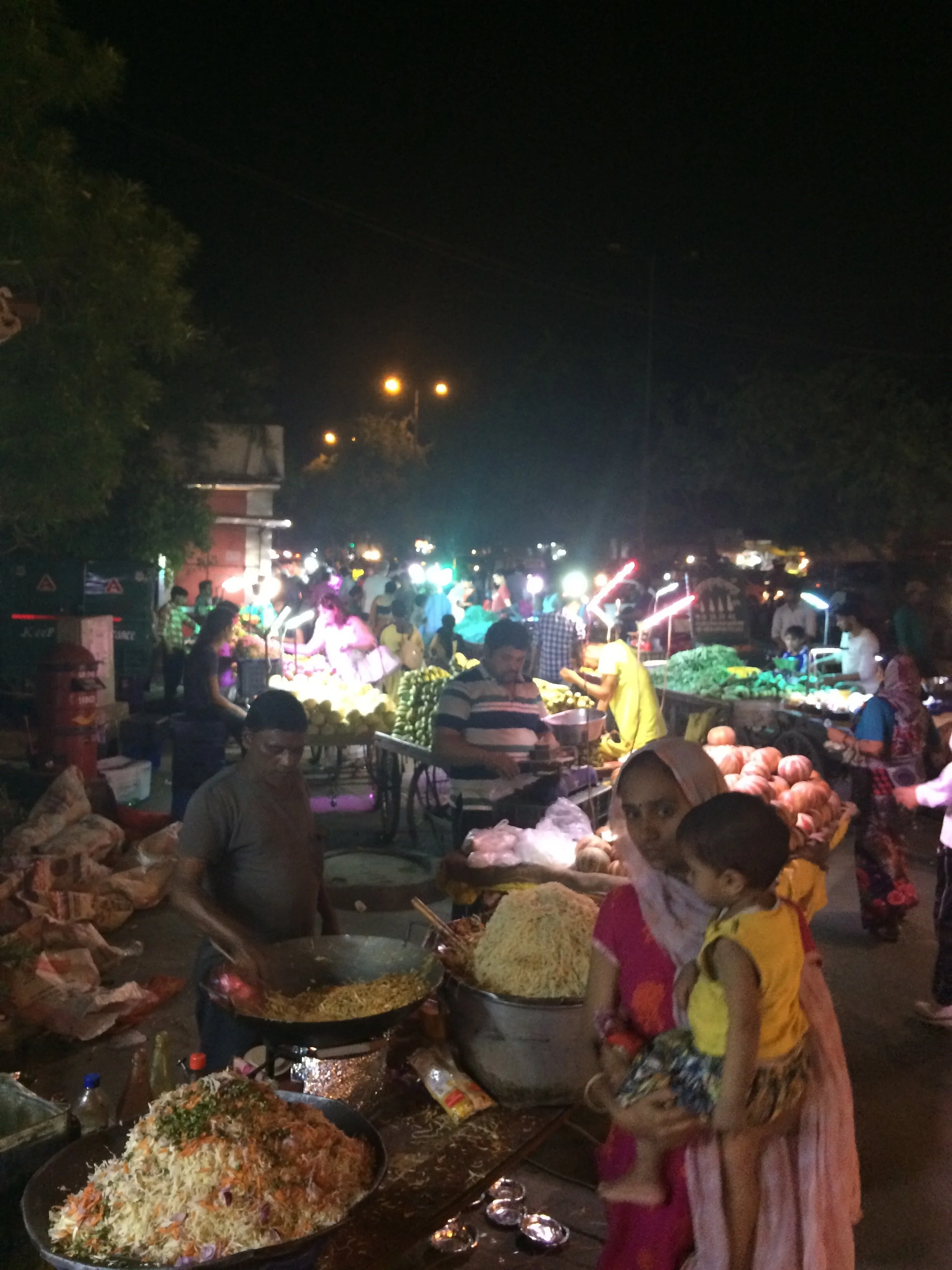 12 Episode Gym, traffic, topic and a festival - English