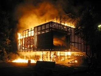 Sadly, only 3 years into its existence, the pavilion was completely burned down to the ground by arson, leaving not a single element reusable. The only solace coming from Aaron Betsky's manifesto, stating that 'Architecture Must Burn"... (or was it