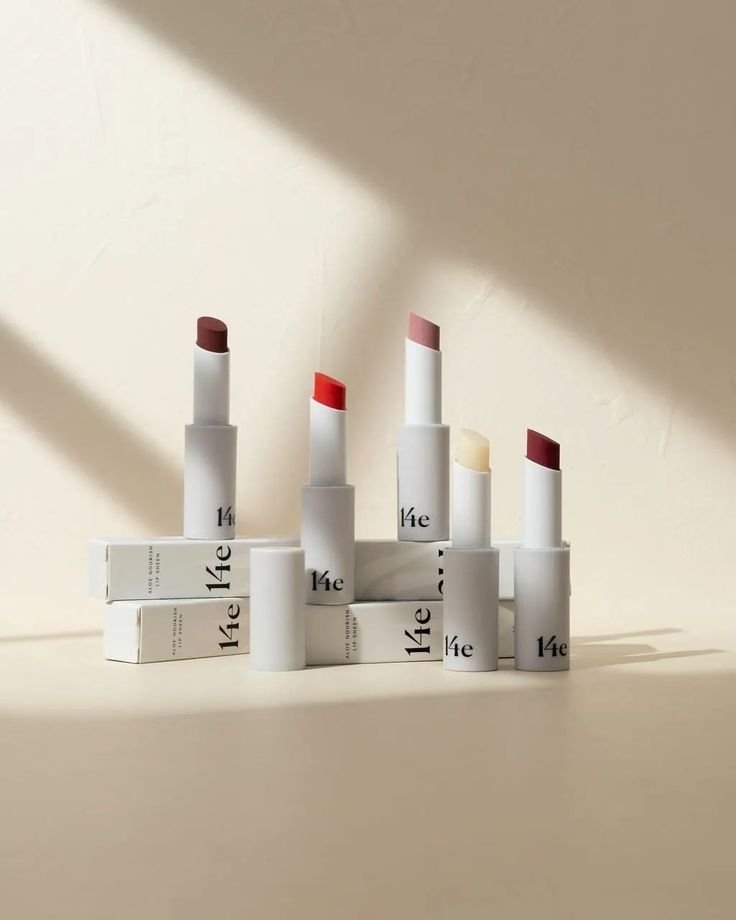 LIT STUDIO - SWIPES (4).jpg