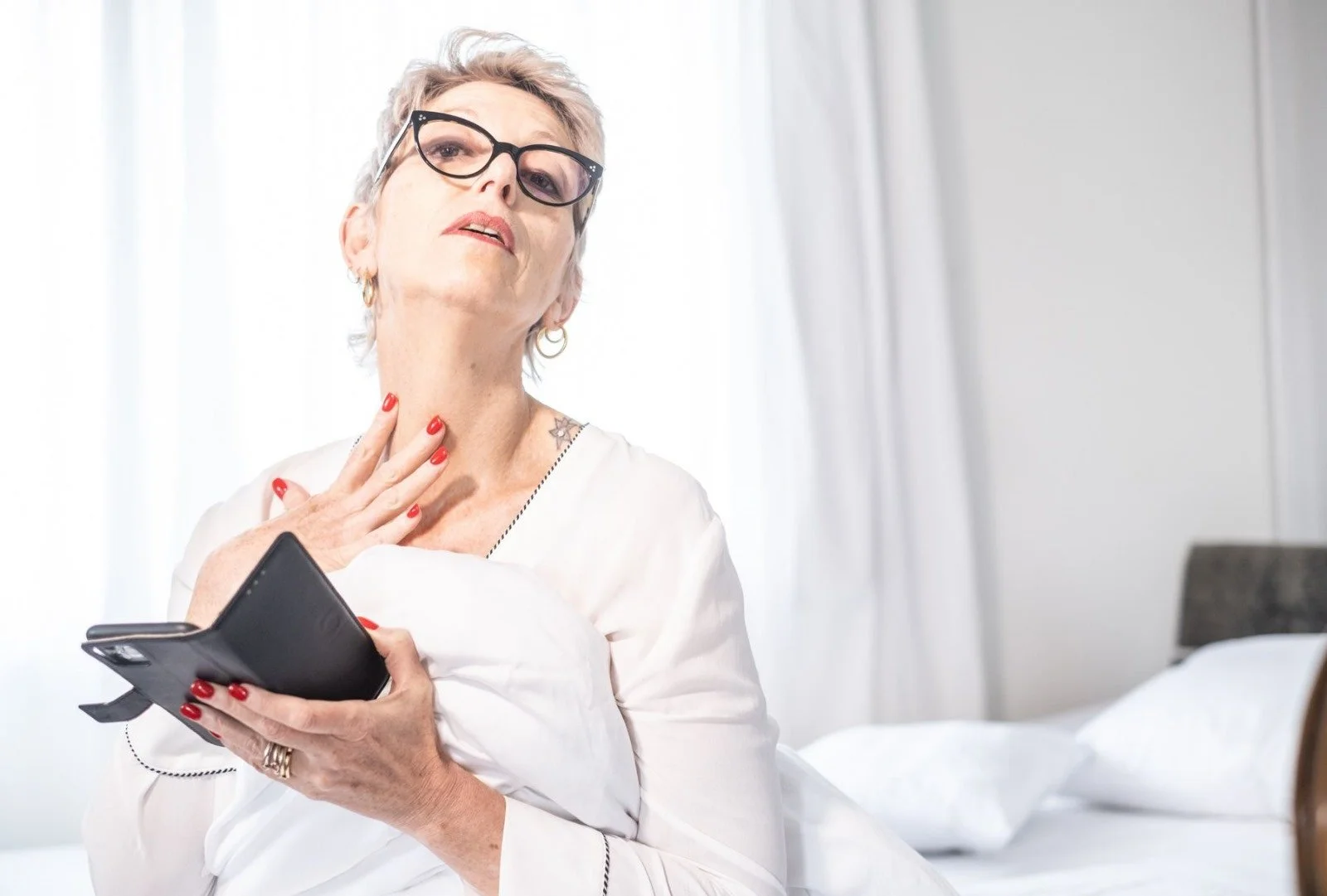 FaceYoga: Schwan oder Schildkröte? Deine Entscheidung für einen schönen Hals. 