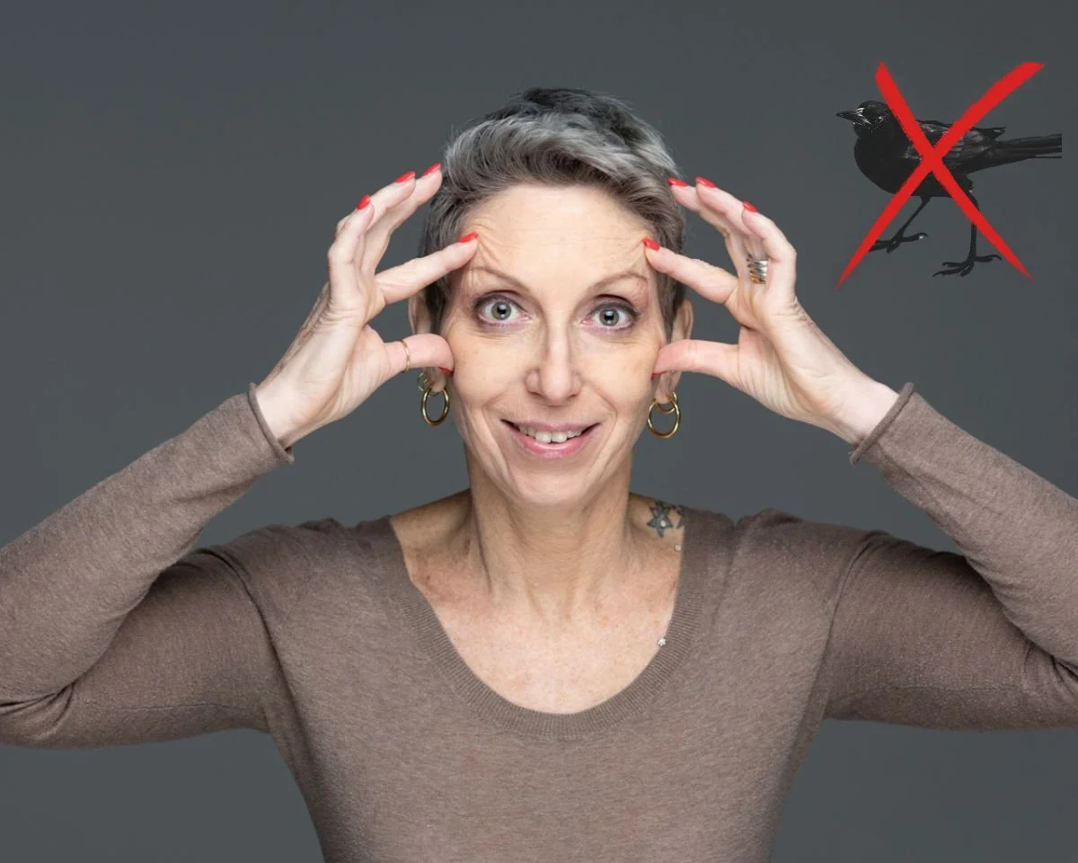 FaceYoga gegen Augenfalten: dem Spiegel der Seele einen schönen Rahmen geben. (Copy)