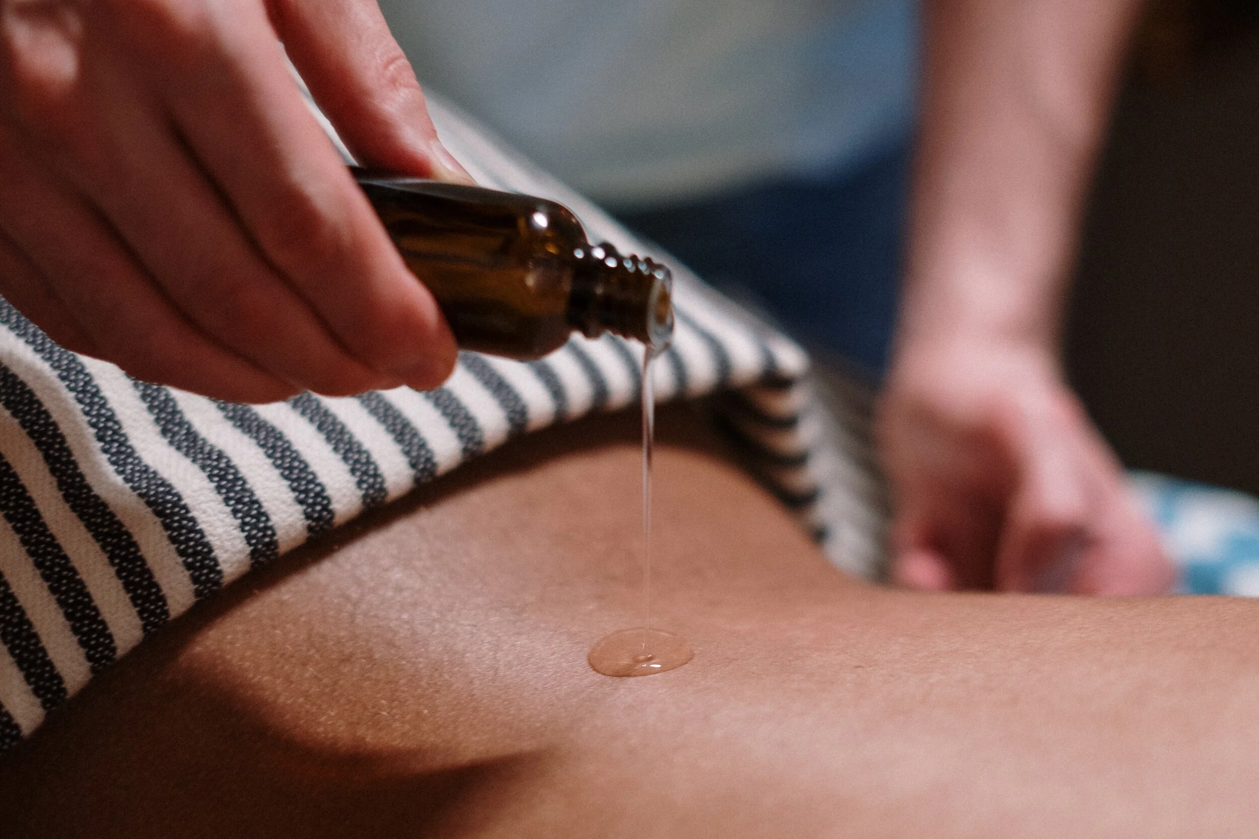Unexpected Benefits of CBD Oil for Massage
