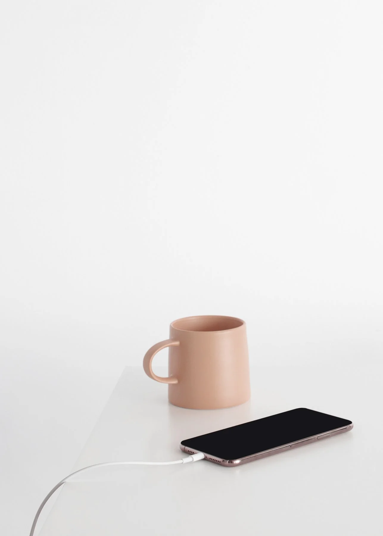 Become a full-time content creator in 2023 (your 12-month plan!)