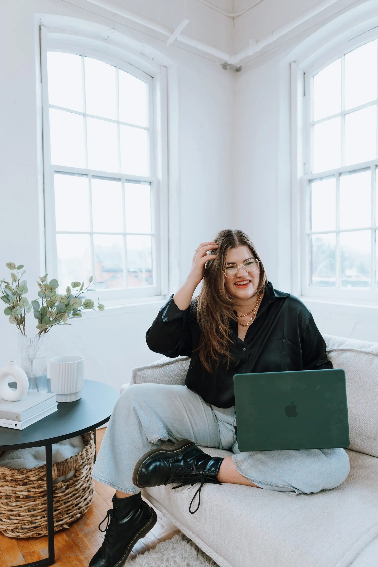 7 Habits that help me stay consistent on social media episode artwork