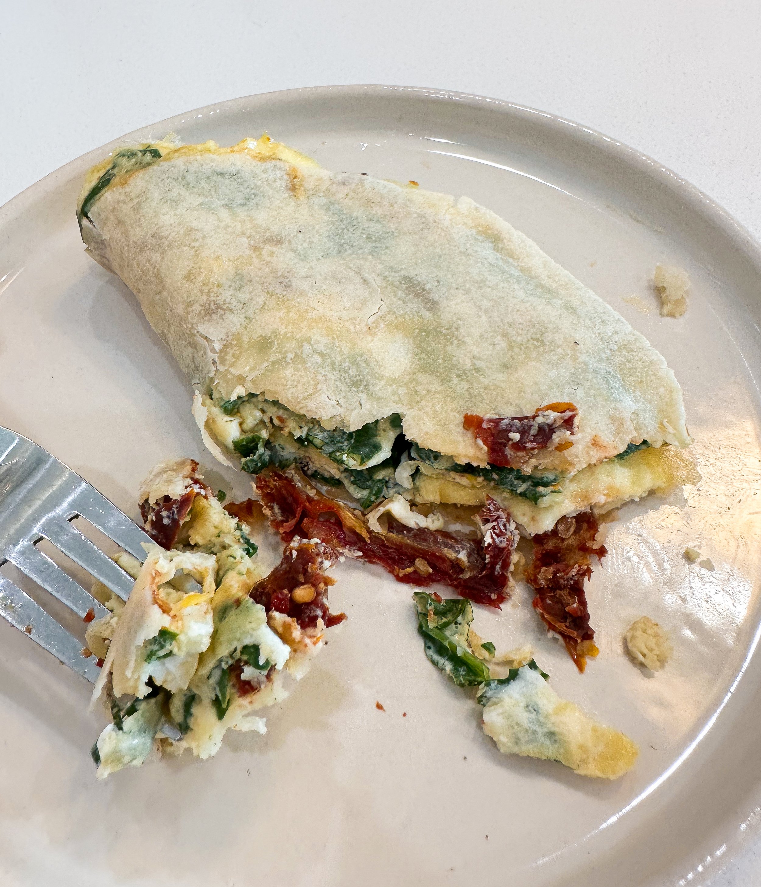 Spinach Egg Wrap 6 ingredients - Dietitian Johna