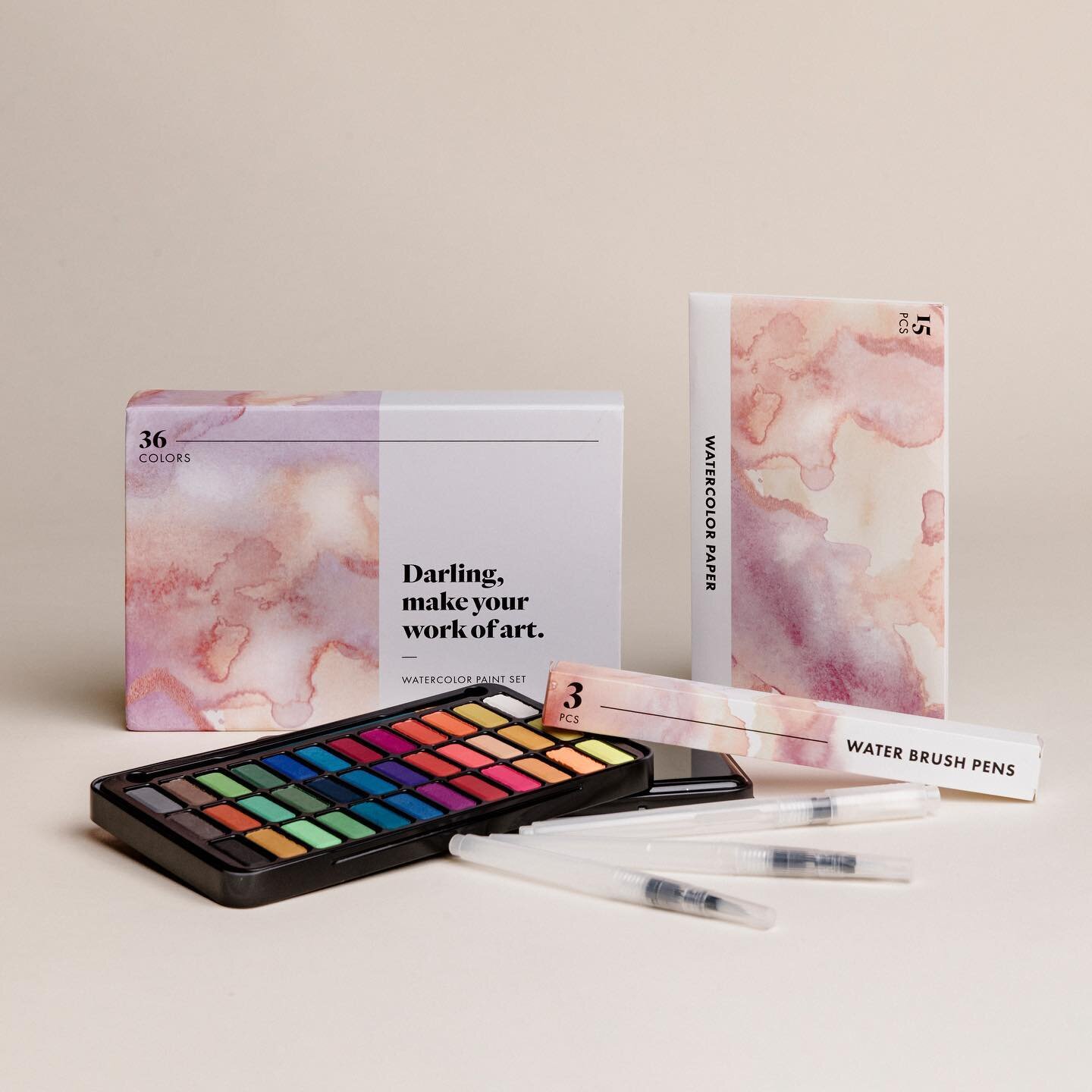 I&rsquo;ve been trying to contain my excitement about this product for a while now, but IT&rsquo;S FINALLY OUT! I had the privilege of painting/designing this watercolor set with the inspiring team of @darling 🤍 this portable set helps create a perf