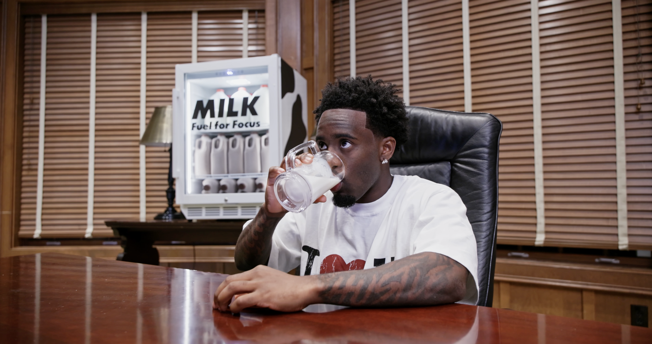 Milk x Streamer U