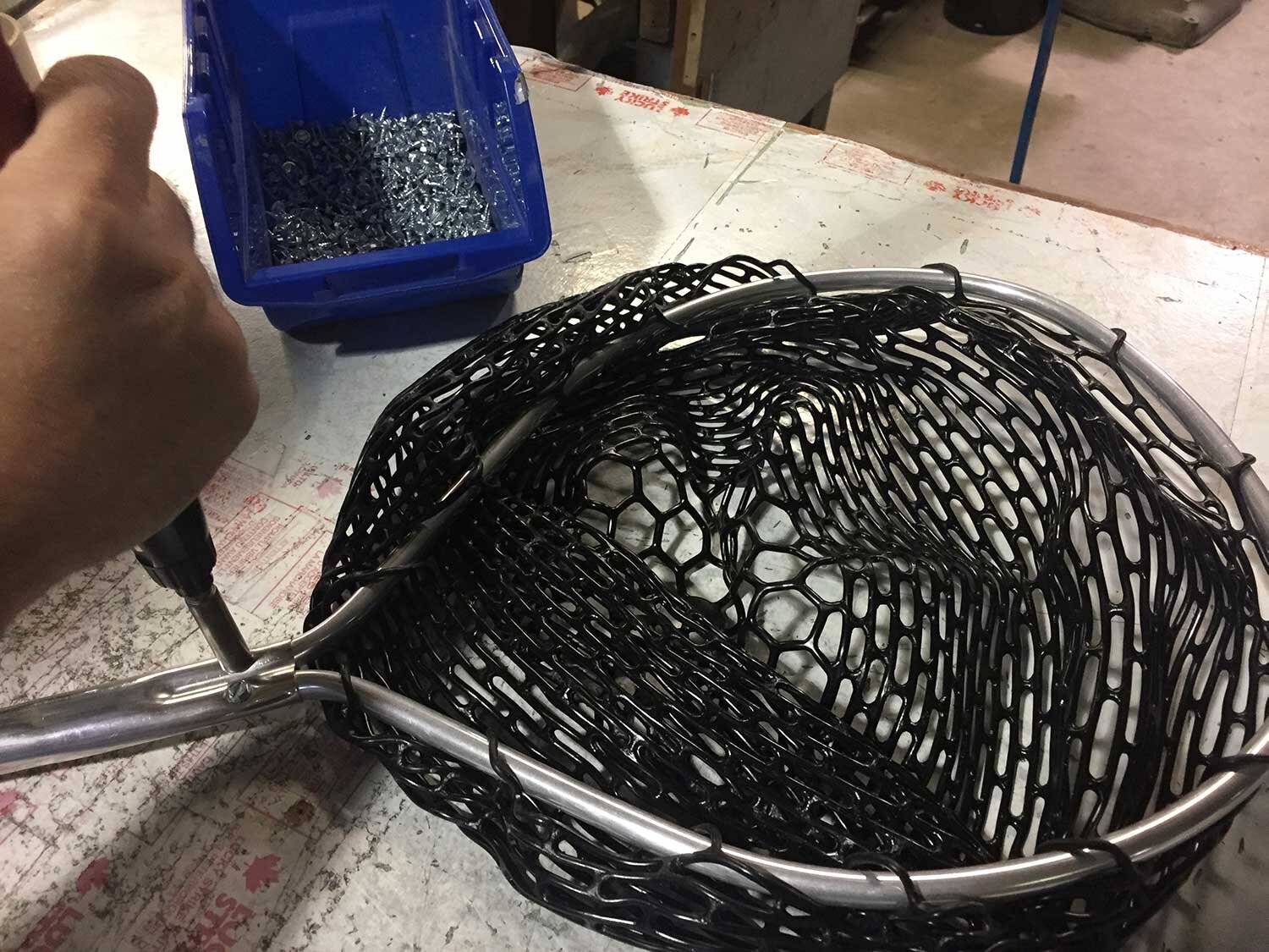 Lucky Strike Tangle-Free Rubber Fishing Net