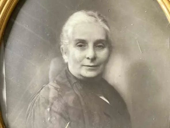 Janette Daniel Behr.jpg