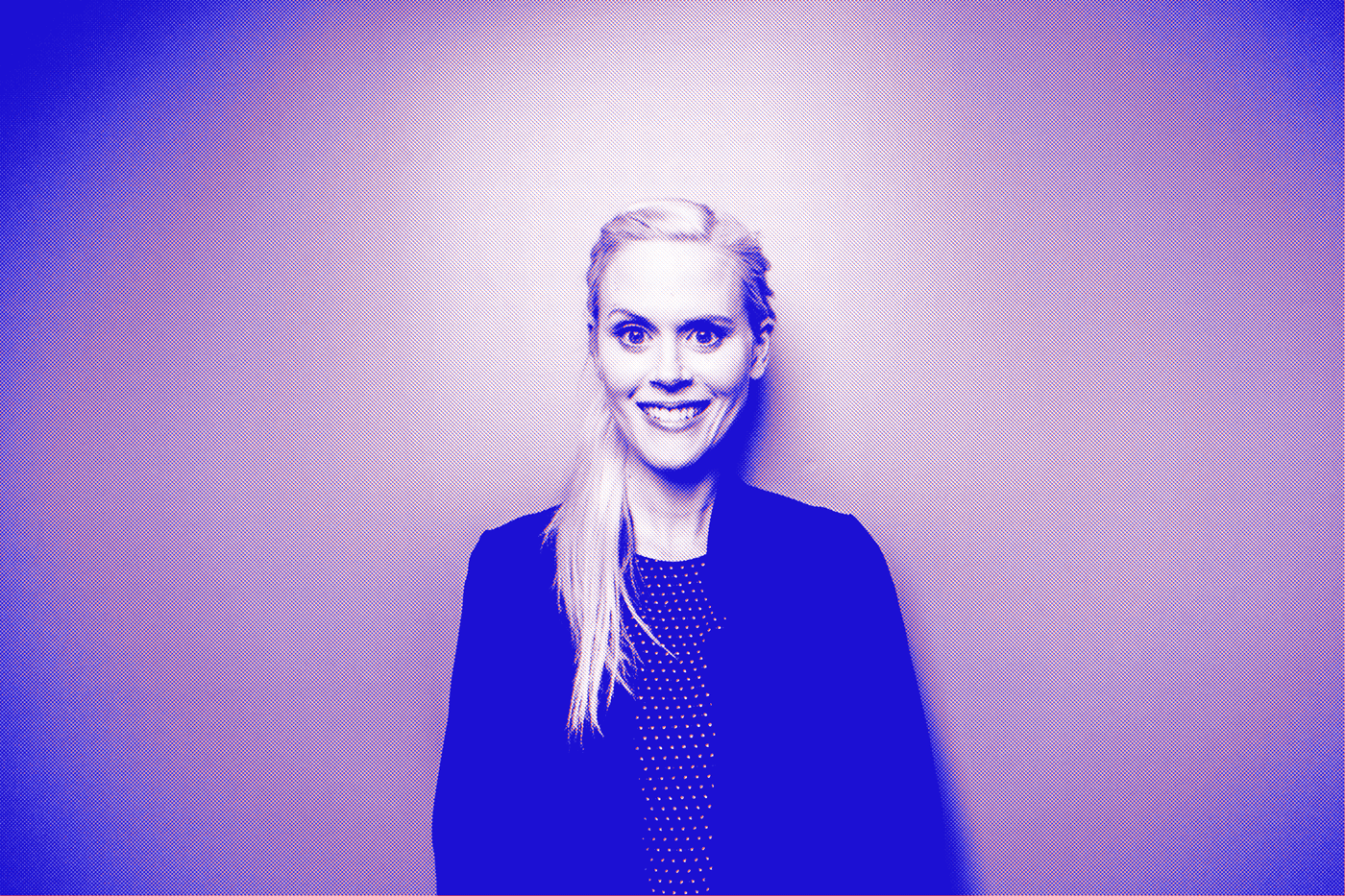 Header - Janet-Varney - Headshot - 1400px-v1.png