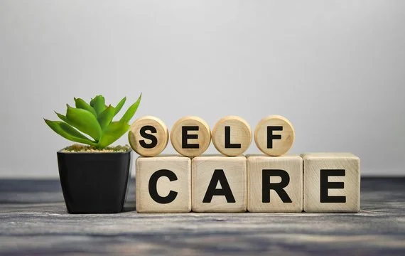 Building a Flexible Self-Care Routine: Daily, Weekly, and Monthly Reflection
