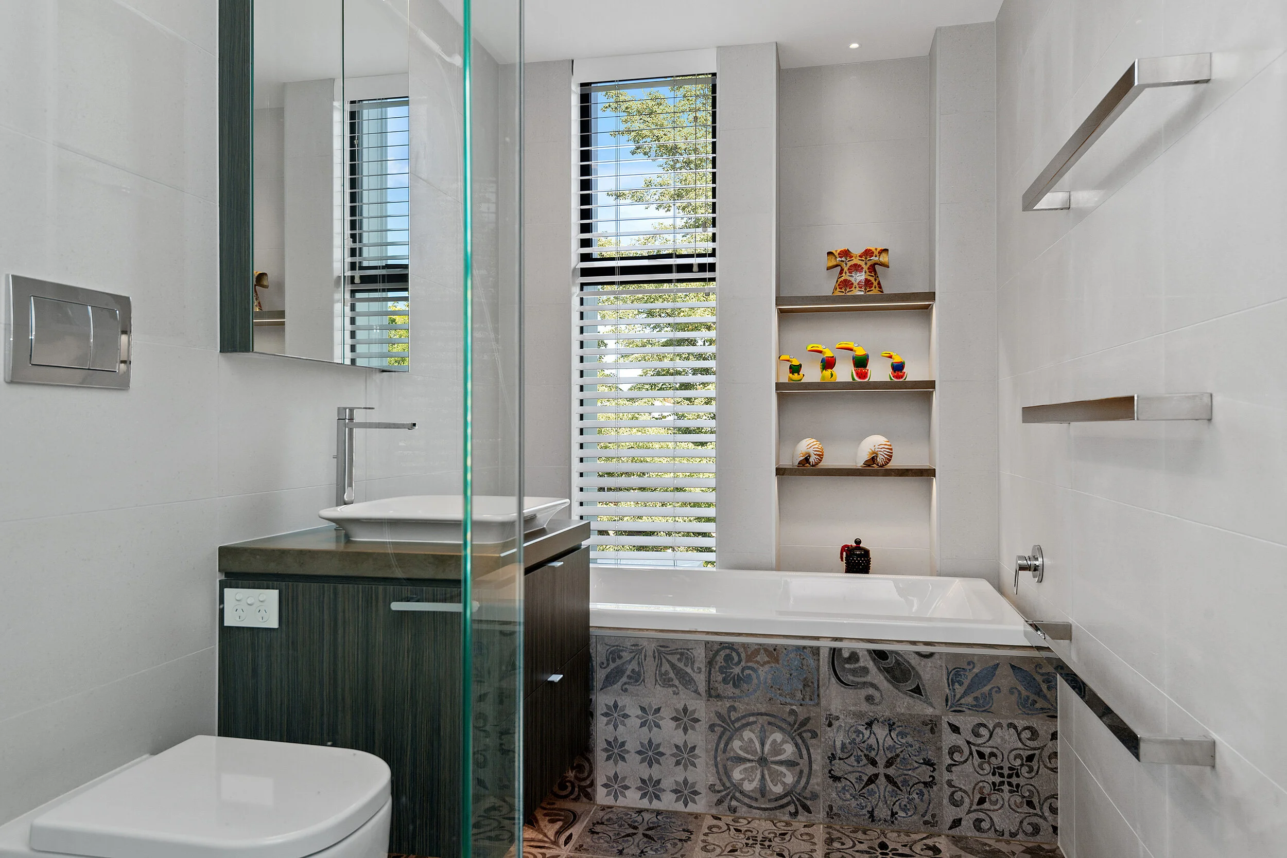 CB-7875-1-8-032 Bath.jpg