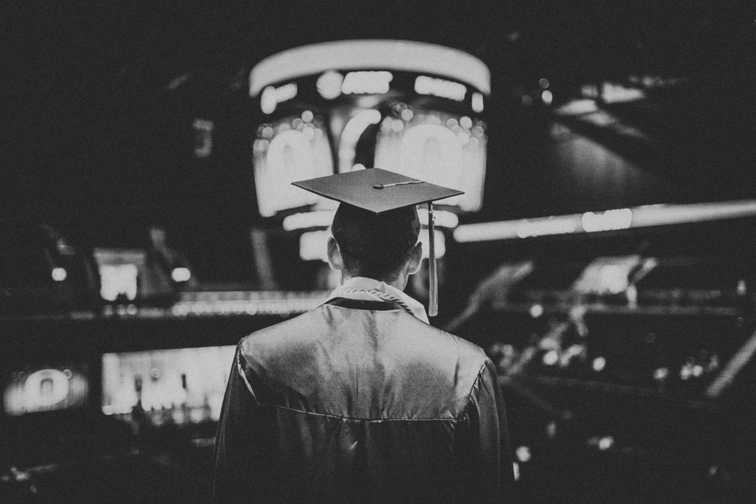 5 Ways to Support Graduating Seniors During the Pandemic