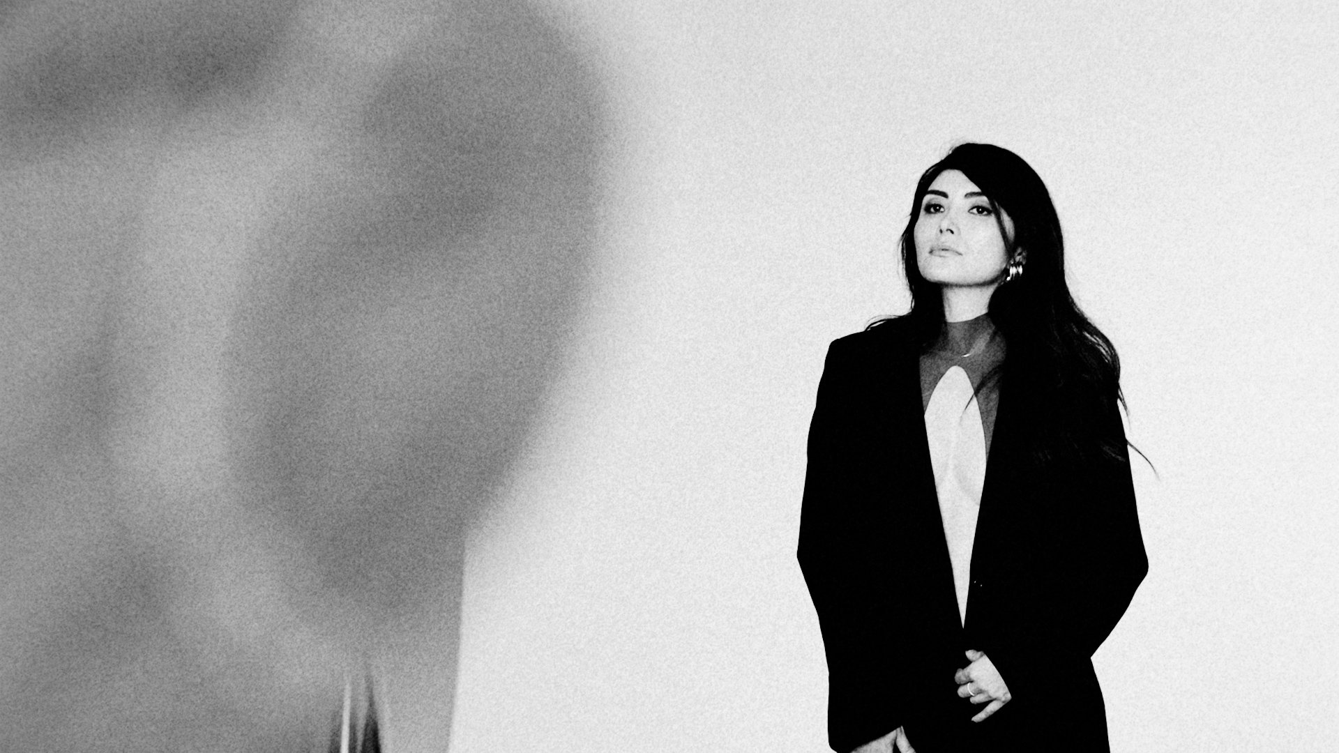 Behind The Scenes with Daniella Pineda