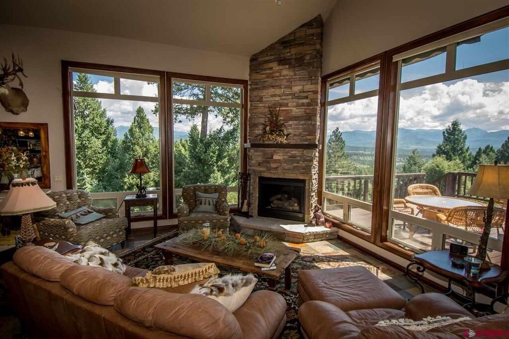 pagosa living room.jpg