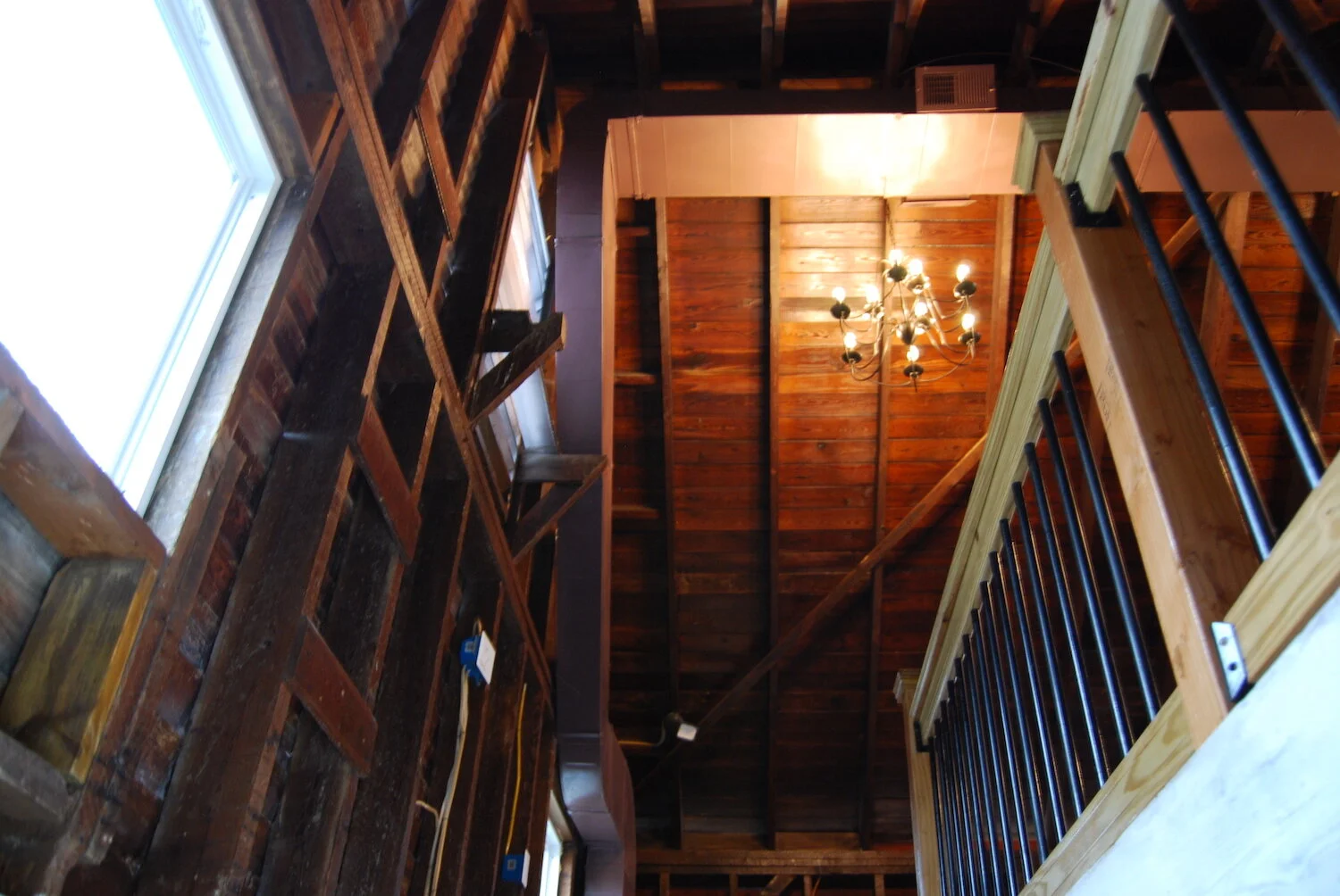 Stairway with chandelier.JPG